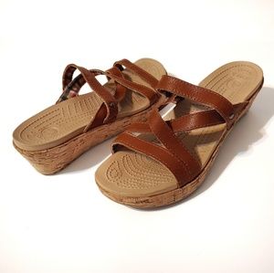 CROCS Women's A-Leigh Leather sandals size 8M